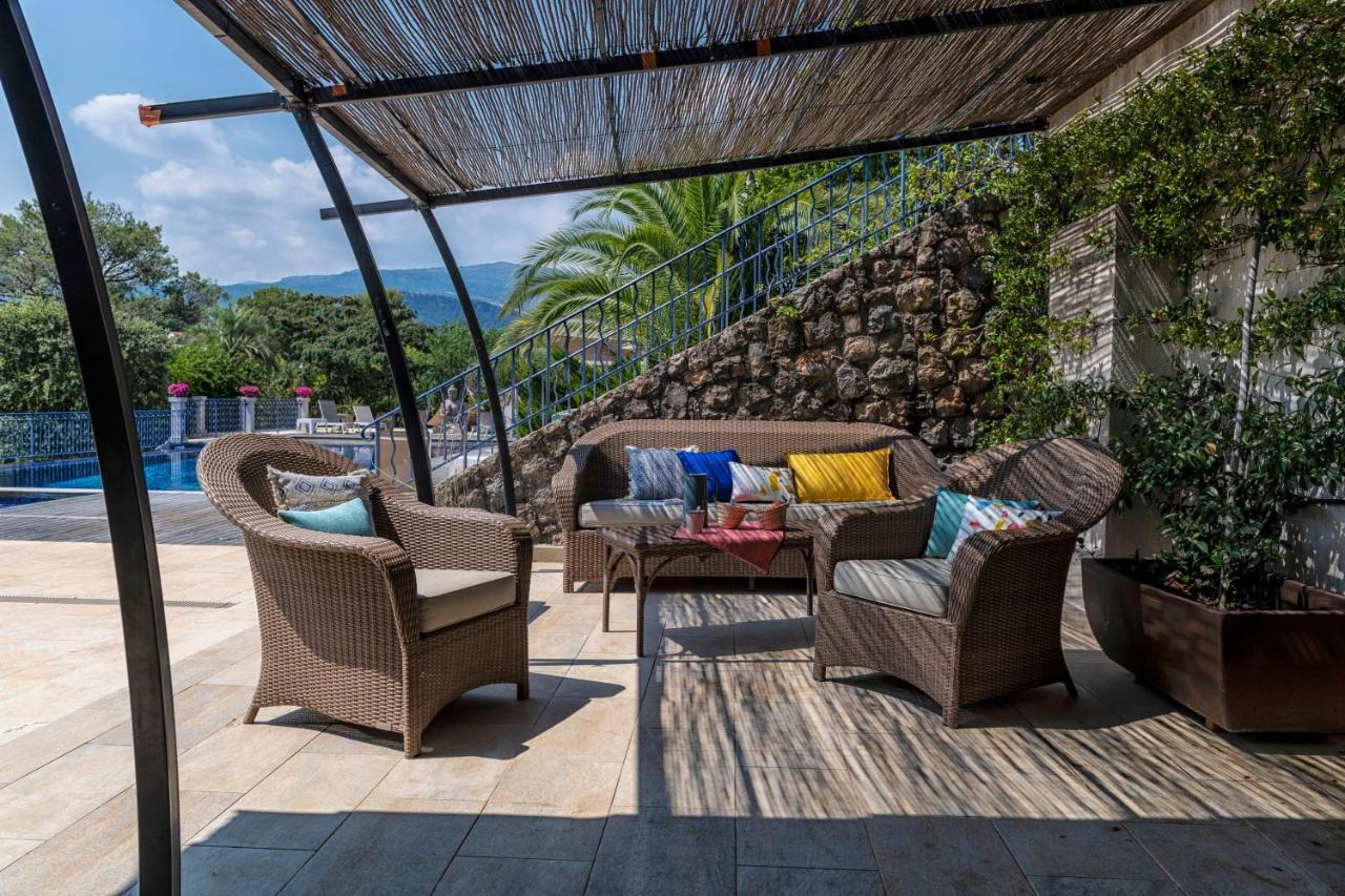 Bed and Breakfast Terre De Reve Le Rouret Exterior foto
